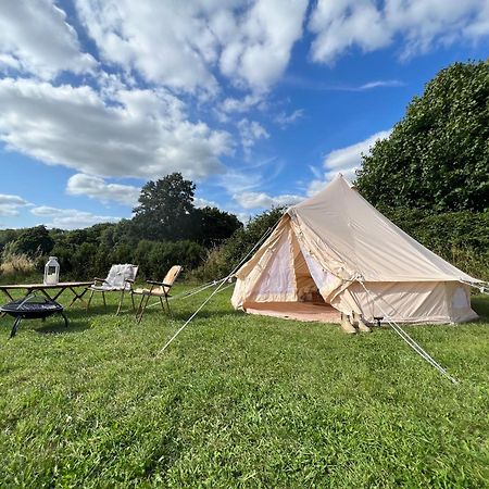 Bell Tent 4M Fossewold Farm Camping Moreton-in-Marsh المظهر الخارجي الصورة