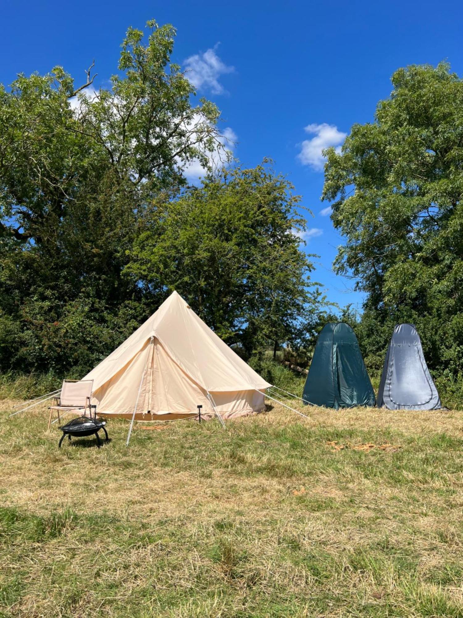 Bell Tent 4M Fossewold Farm Camping Moreton-in-Marsh المظهر الخارجي الصورة