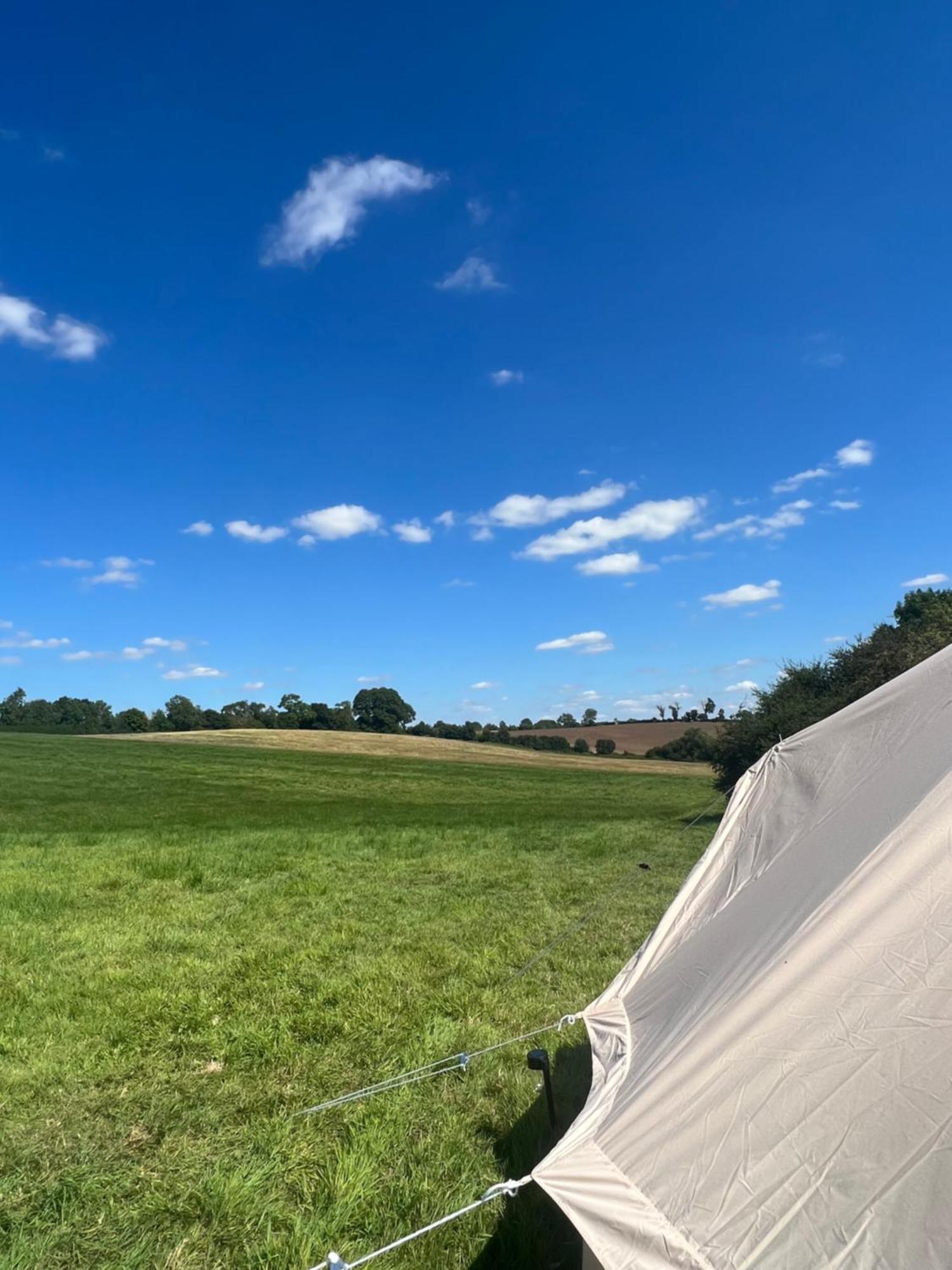 Bell Tent 4M Fossewold Farm Camping Moreton-in-Marsh المظهر الخارجي الصورة