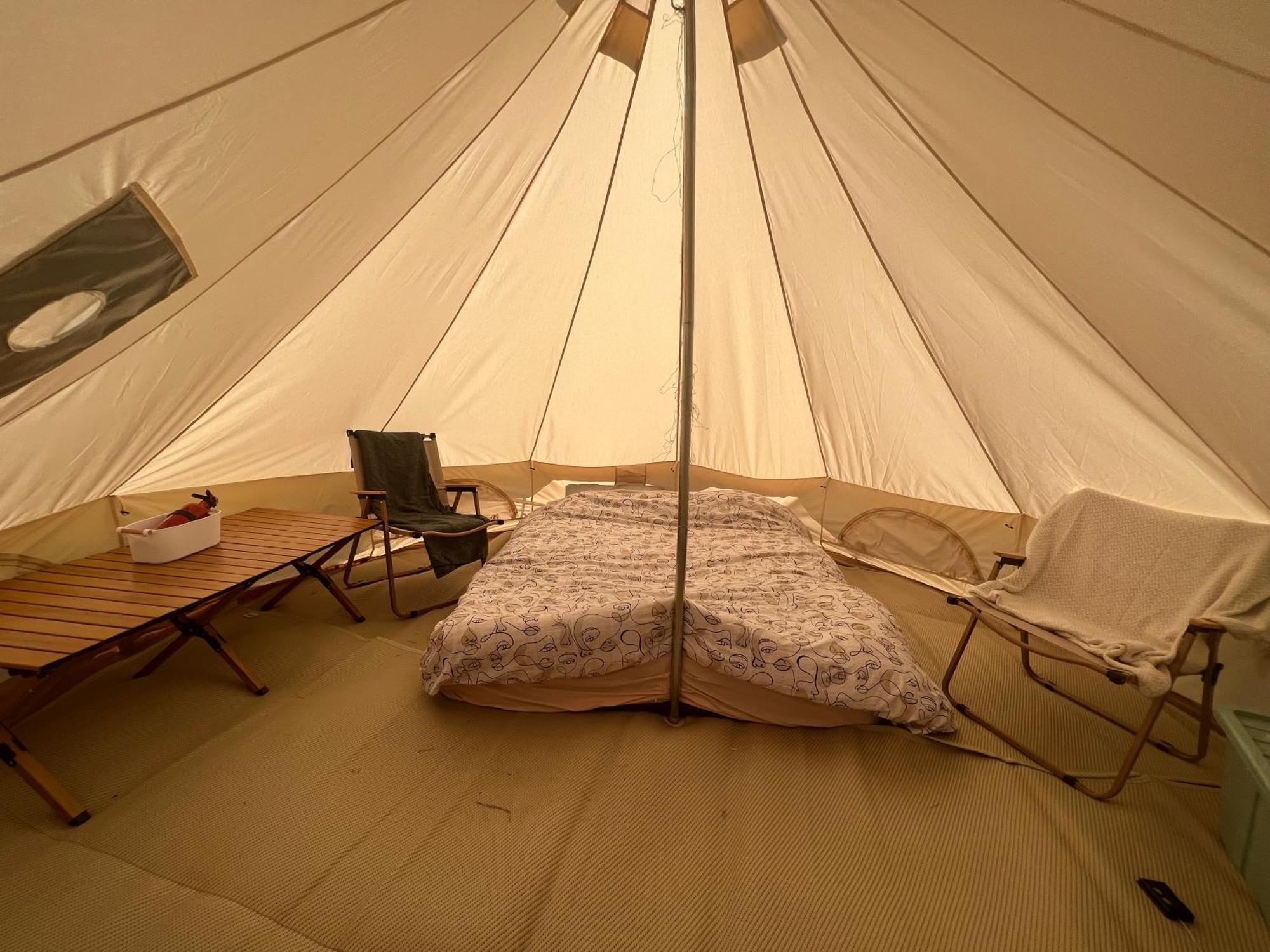 Bell Tent 4M Fossewold Farm Camping Moreton-in-Marsh المظهر الخارجي الصورة